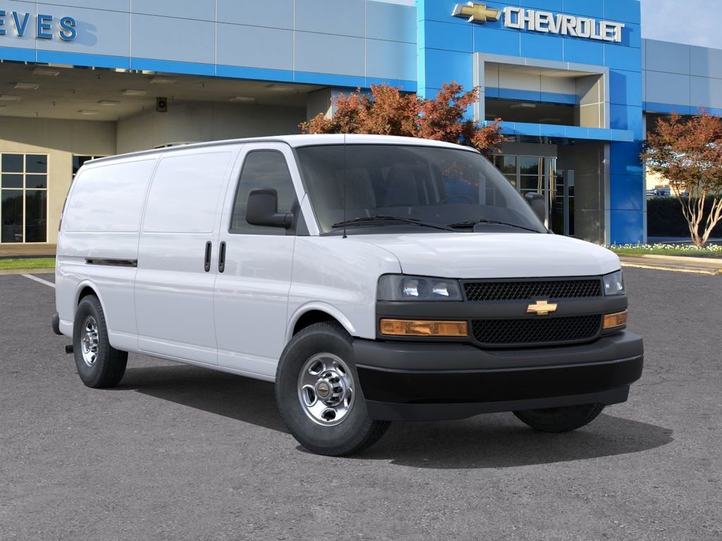 New 2026 Chevrolet Express 3500 Extended RWD image 7