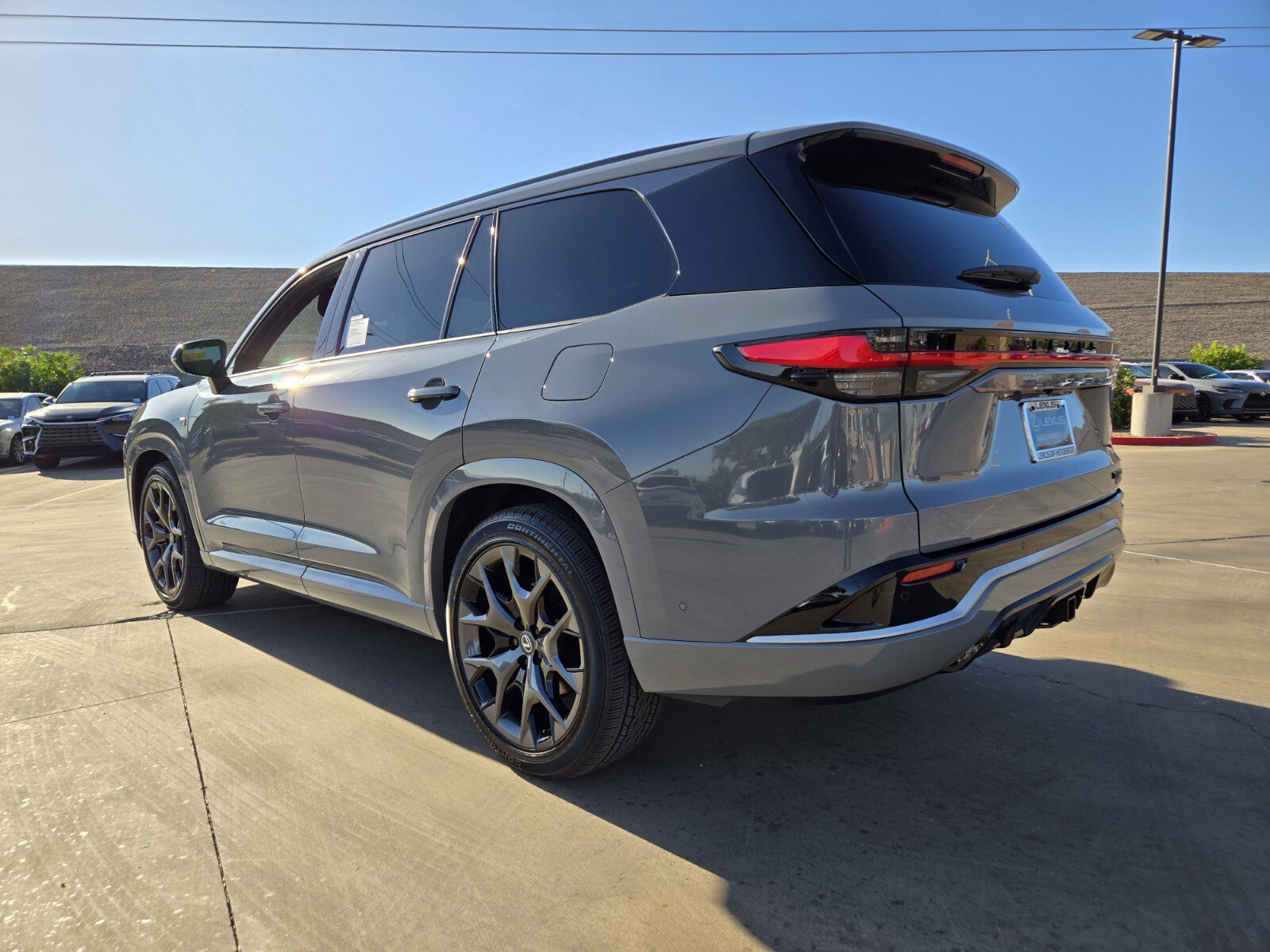 New 2026 Lexus TX 500h AWD image 4