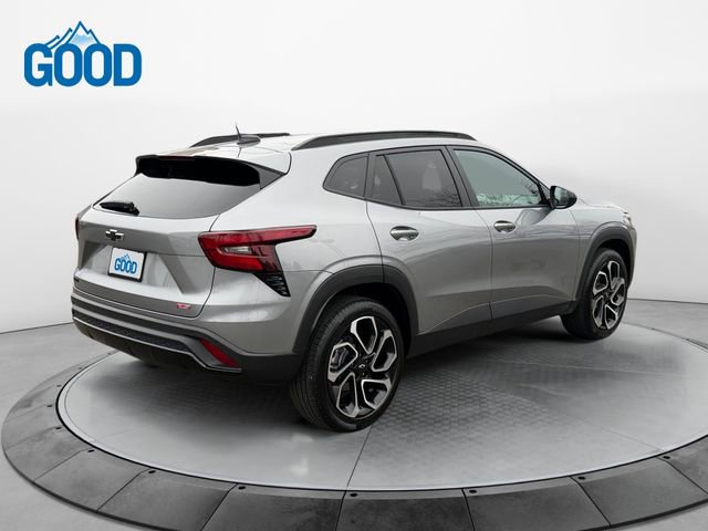 Used 2025 Chevrolet Trax RS w/ Driver Confidence Package image 5