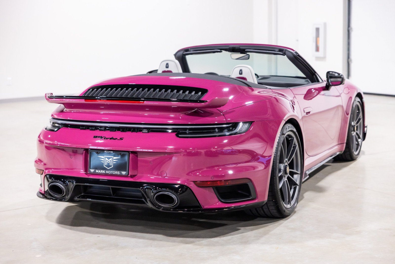 Used 2024 Porsche 911 Turbo S AWD/4WD image 9