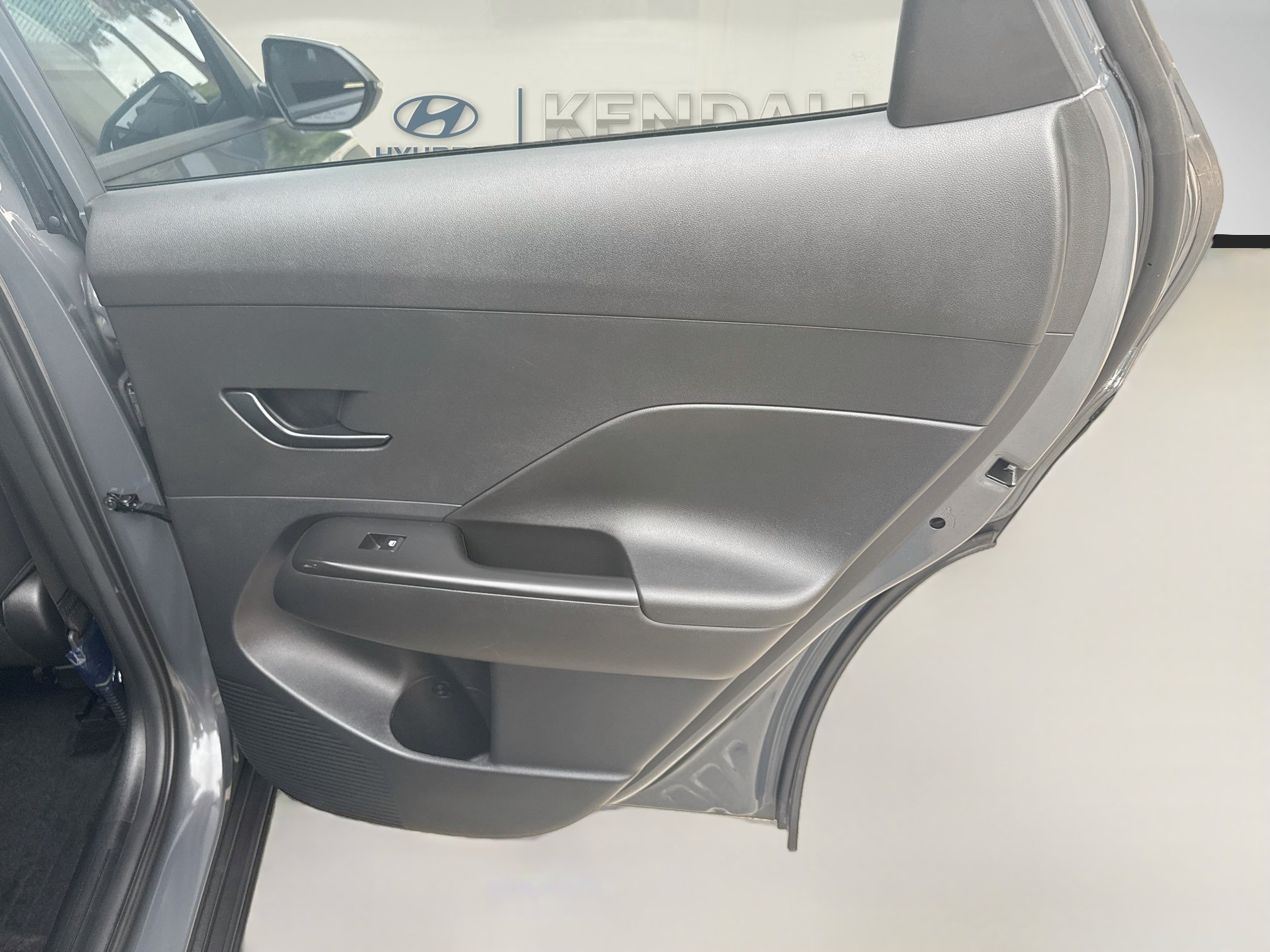 Used 2025 Hyundai Kona SEL FWD image 28