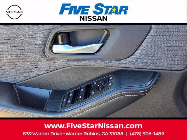 Used 2021 Nissan Rogue SV FWD image 29