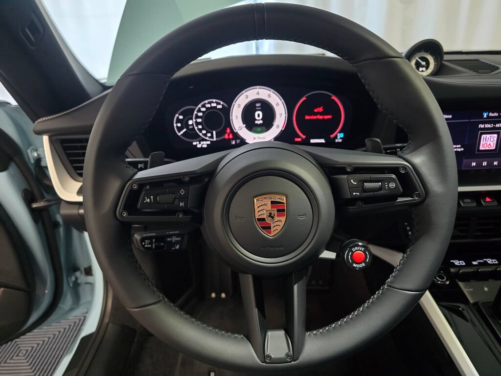 Used 2026 Porsche 911 Targa 4 GTS AWD/4WD image 16