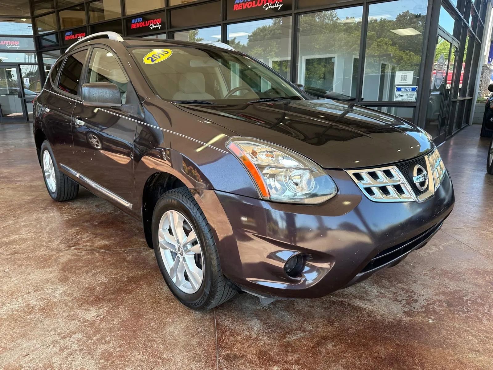 Used 2015 Nissan Rogue S w/ Convenience Package