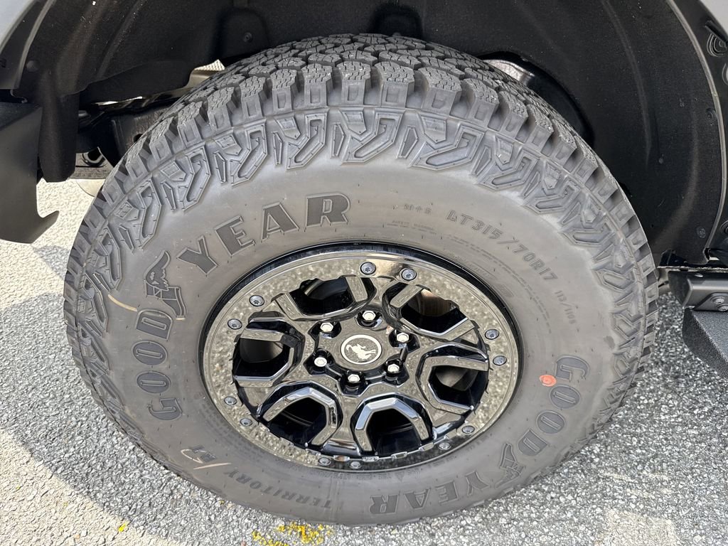 New 2025 Ford Bronco Badlands w/ Sasquatch Package AWD/4WD image 17