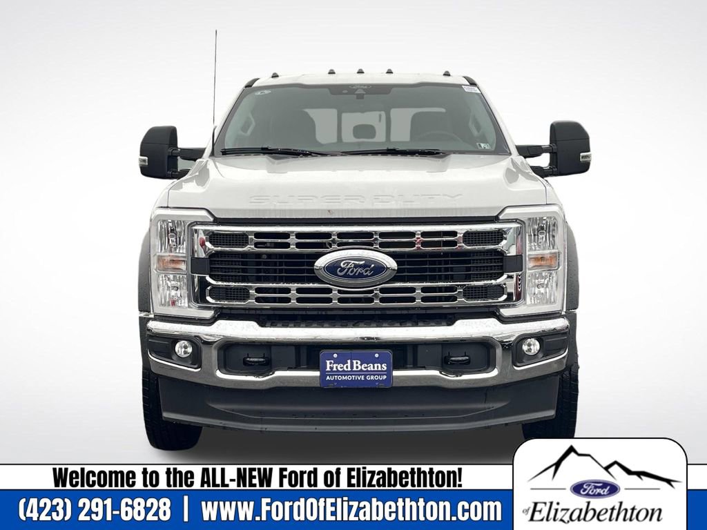 New 2025 Ford F450 XL w/ XL Chrome Package image 7