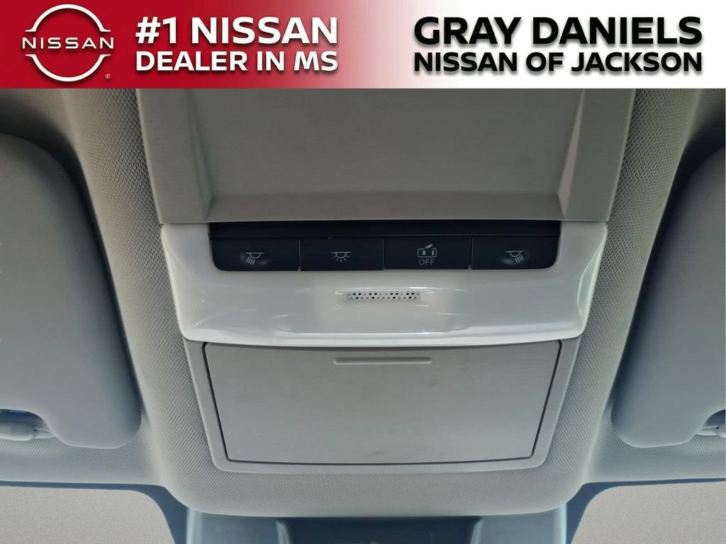 Used 2023 Nissan Rogue S AWD/4WD image 21