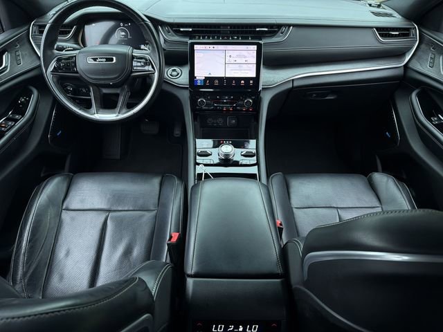 Used 2021 Jeep Grand Cherokee L Overland w/ Luxury Tech Group IV AWD/4WD image 18