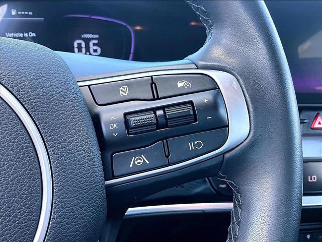 Used 2025 Kia Sportage EX FWD image 21