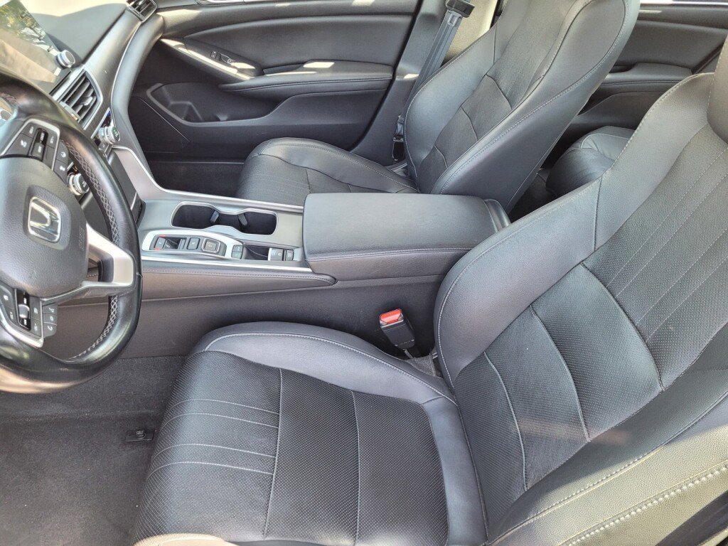 Certified 2020 Honda Accord Touring image 11