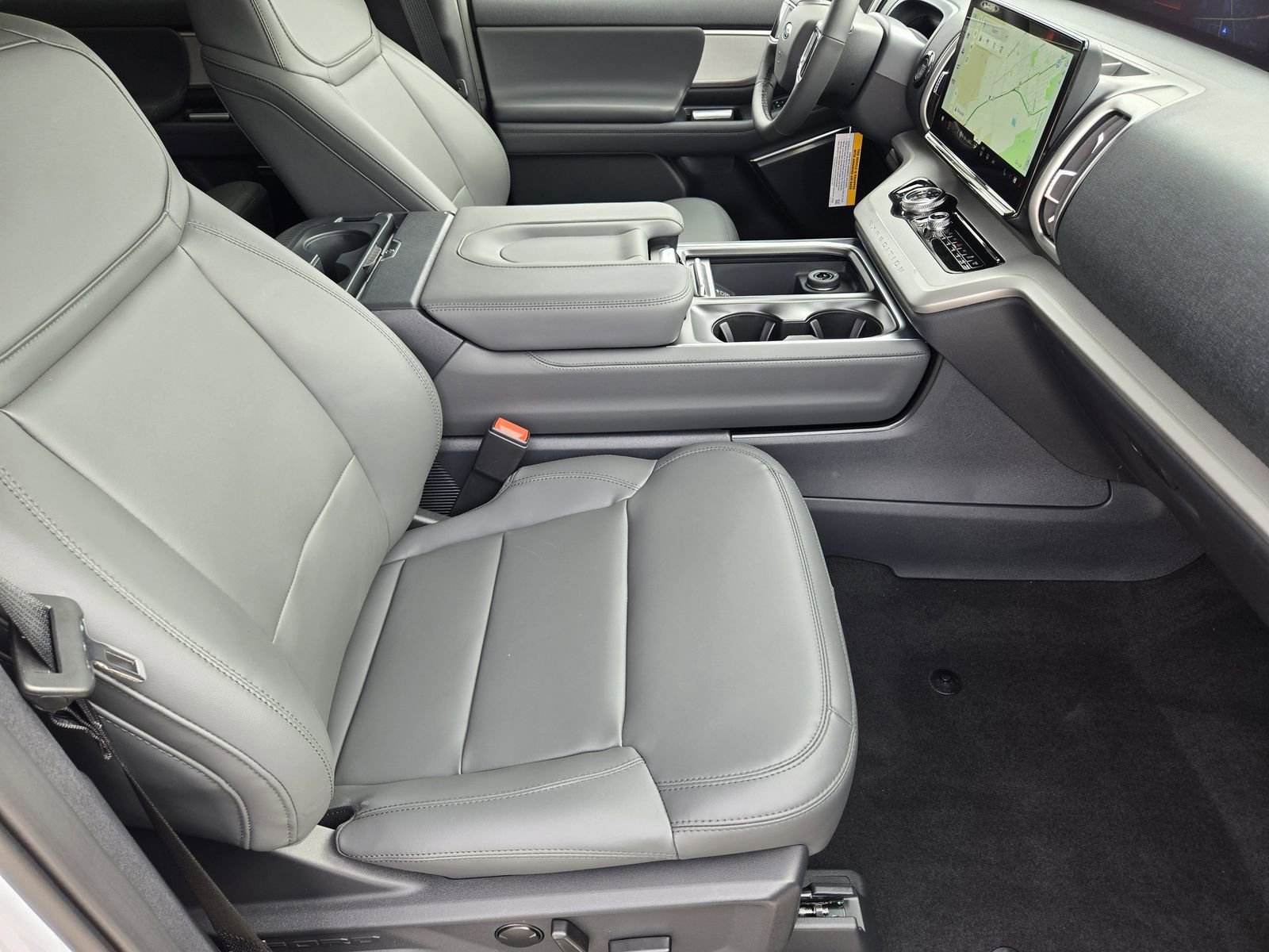New 2026 Ford Expedition Active RWD image 16