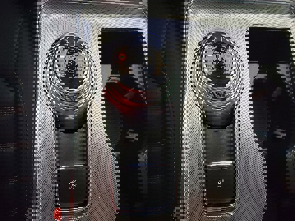 Used 2022 Ford Edge SEL w/ Sport Appearance Package image 18