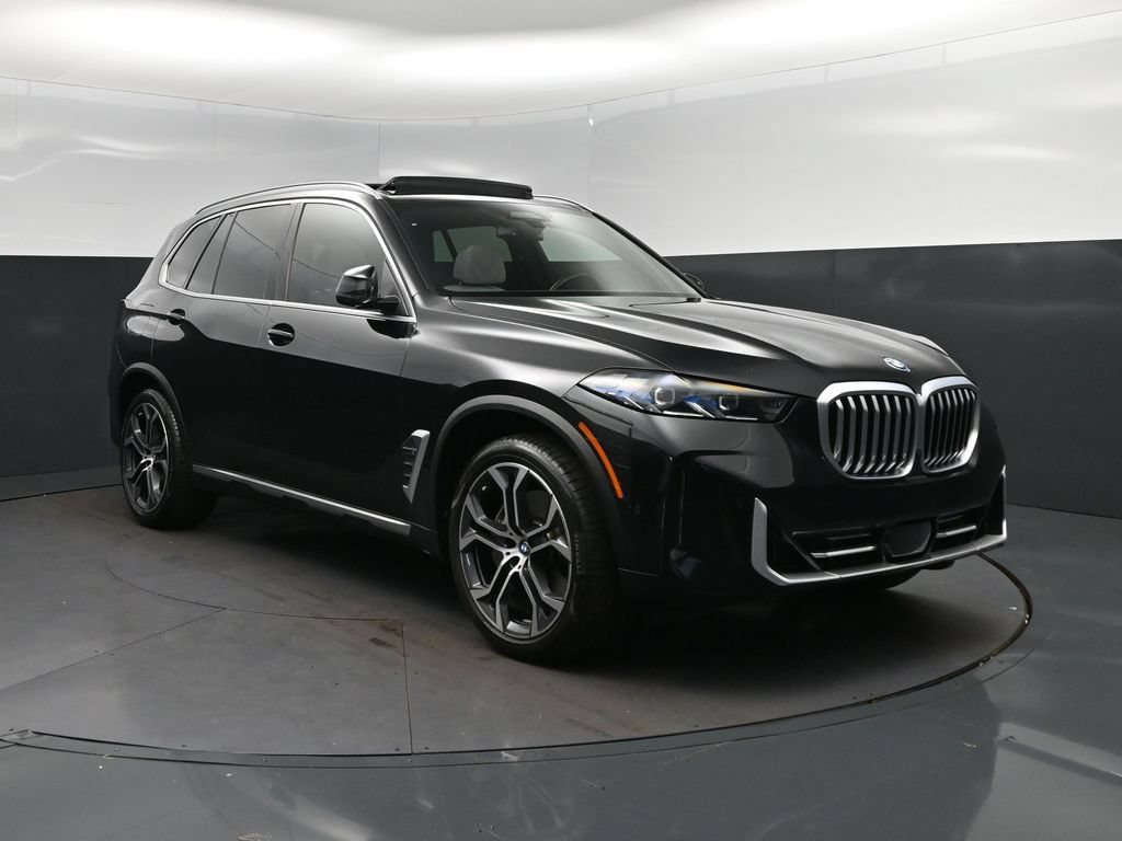 Certified 2024 BMW X5 xDrive50e w/ Premium Package AWD/4WD image 9