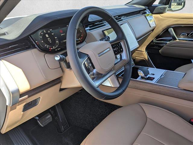 New 2026 Land Rover Range Rover Long Wheelbase SE image 3