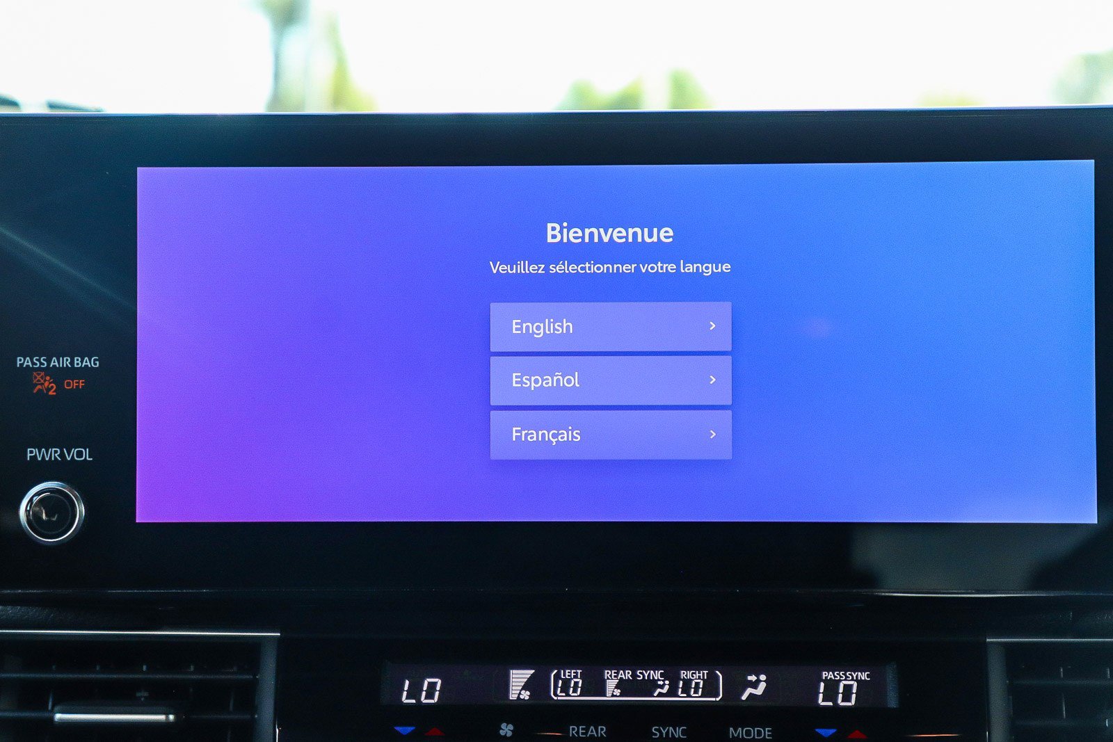 Used 2025 Toyota Sienna Platinum image 15