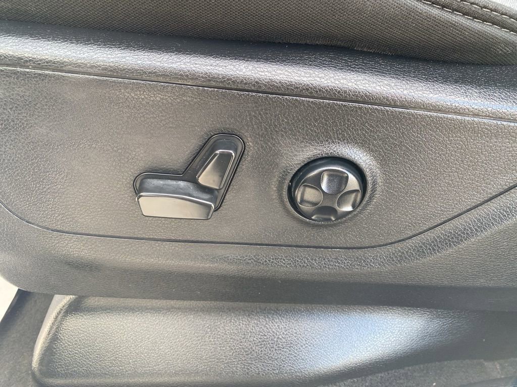 Used 2021 RAM 1500 Big Horn image 12