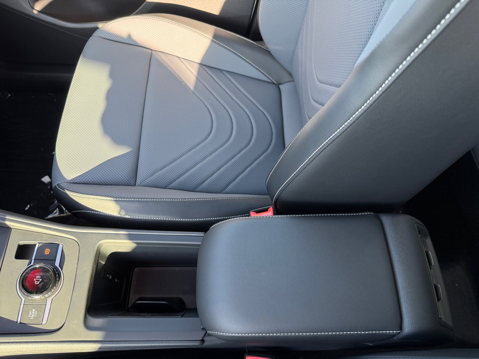 New 2026 Volkswagen Tiguan SE image 14