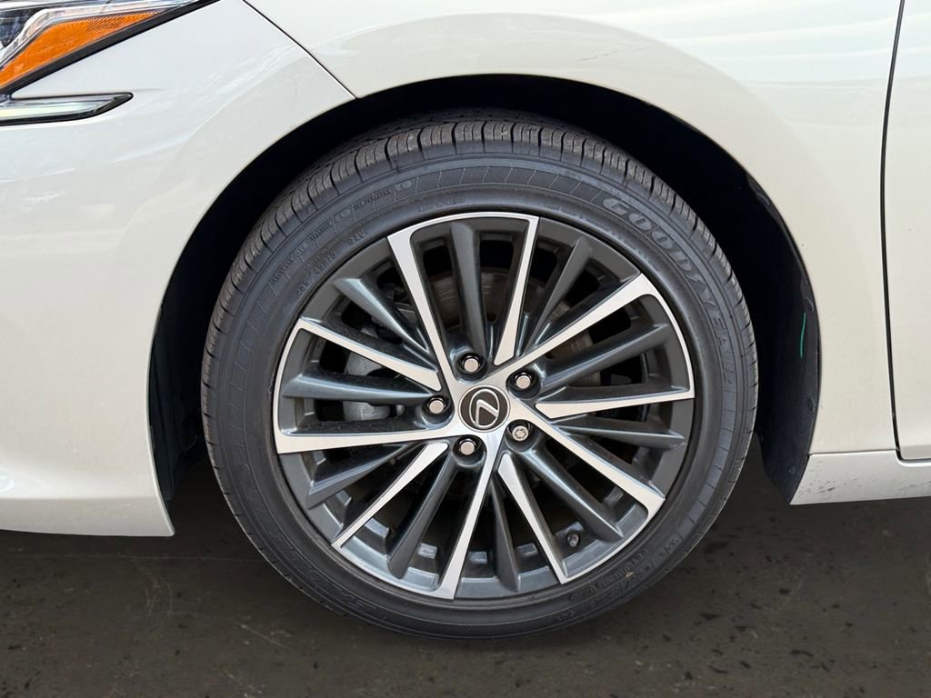 Used 2022 Lexus ES 350 350 w/ Premium Package image 25