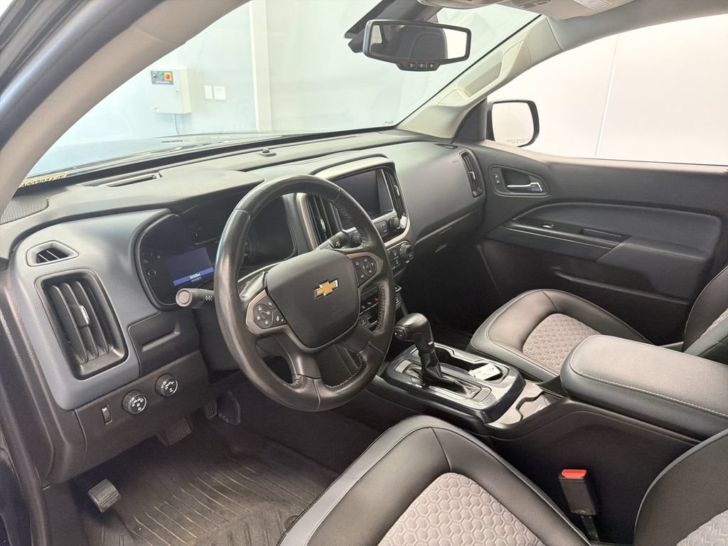 Used 2020 Chevrolet Colorado Z71 w/ Z71 Midnight Edition AWD/4WD image 23