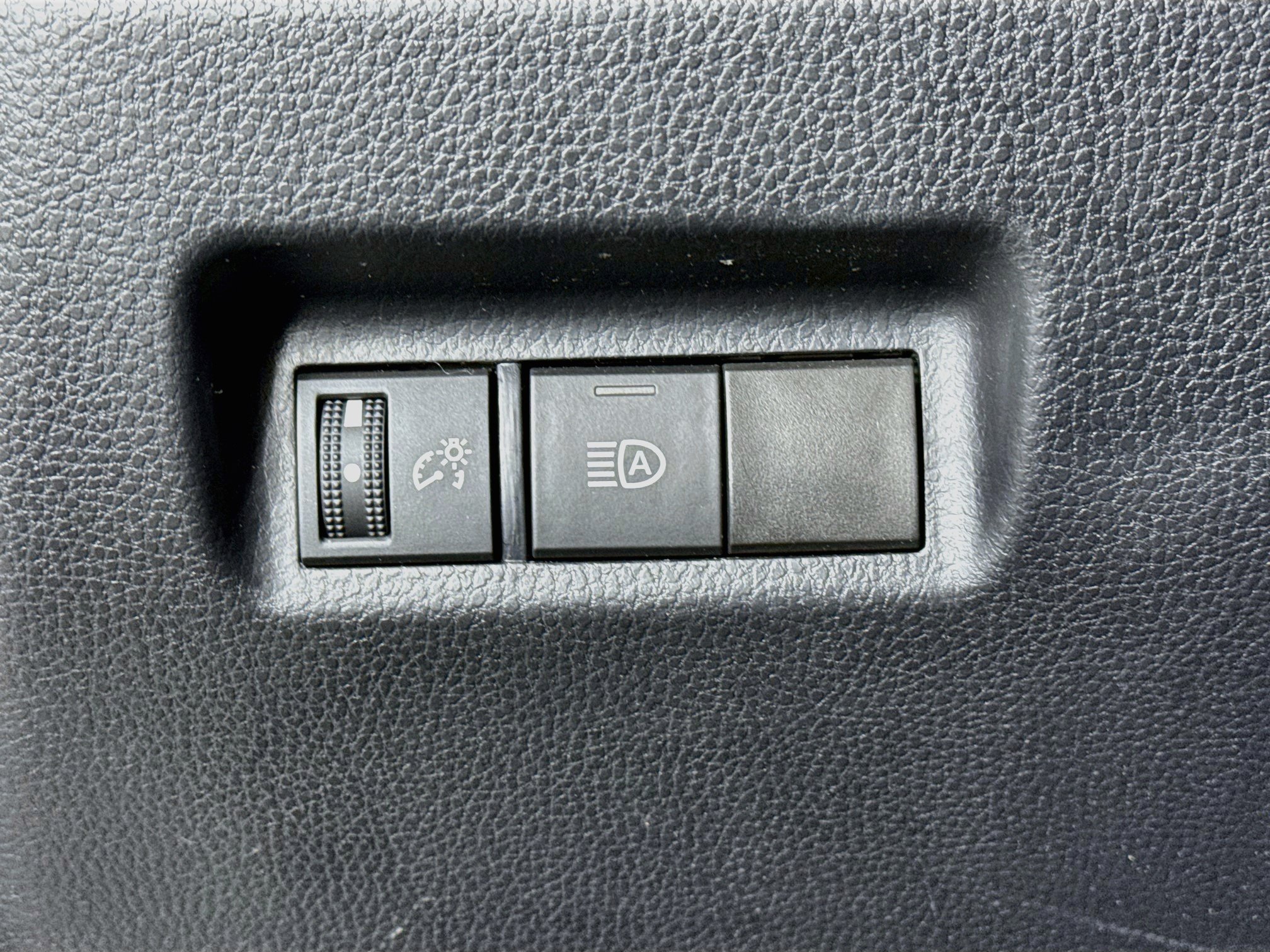 Certified 2023 Toyota RAV4 LE AWD/4WD image 10