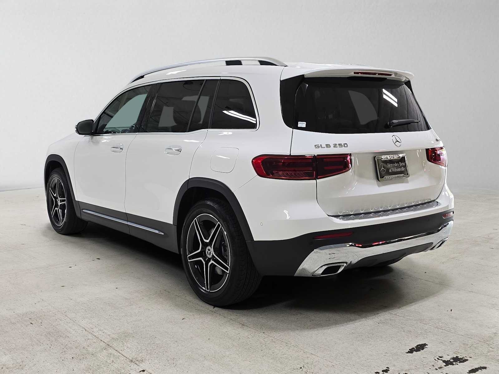 Certified 2026 Mercedes-Benz GLB 250 4MATIC image 5