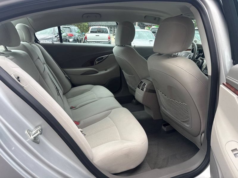 Used 2010 Buick LaCrosse CX FWD image 20
