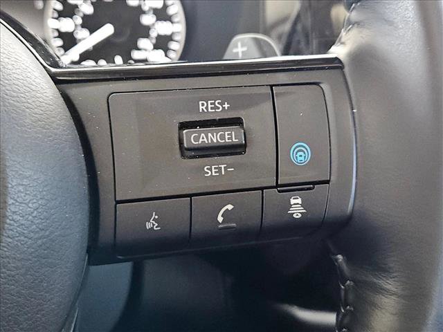 Used 2022 Nissan Pathfinder Platinum w/ Cargo Package image 9