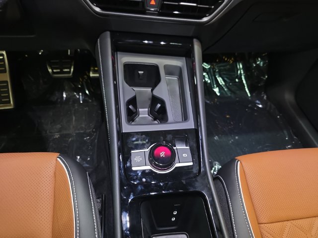 New 2026 Volkswagen Tiguan SEL R-Line AWD/4WD image 18
