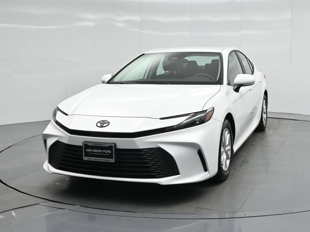 Used 2025 Toyota Camry LE FWD image 50