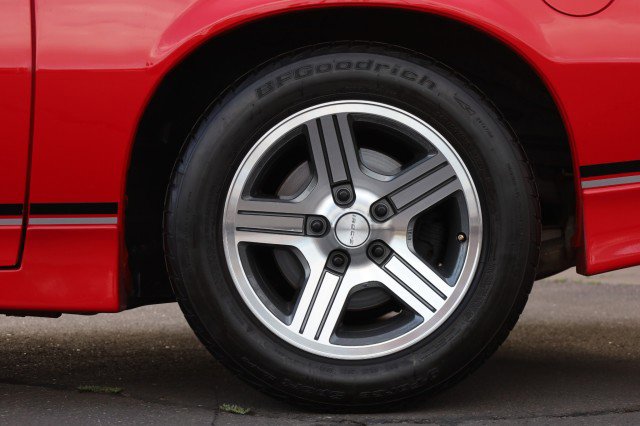 Used 1990 Chevrolet Camaro IROC-Z RWD image 47