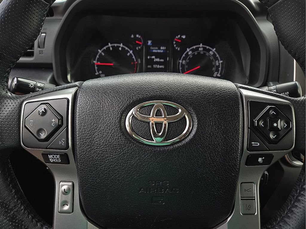 Used 2021 Toyota 4Runner SR5 Premium w/ Moonroof Package AWD/4WD image 19