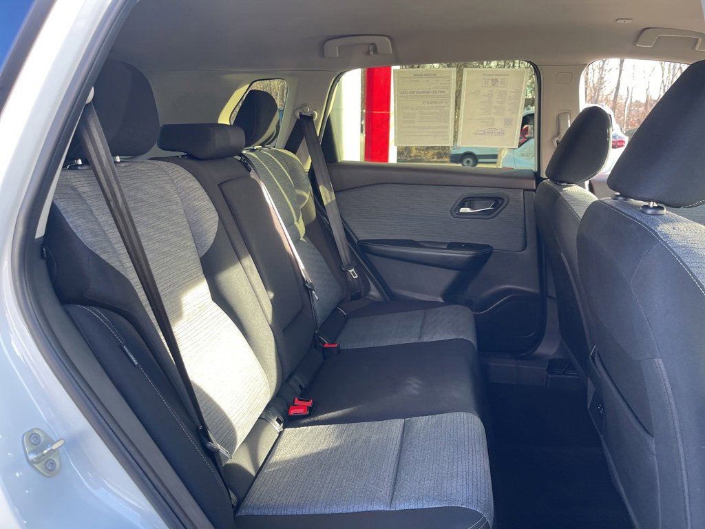 Certified 2023 Nissan Rogue SV image 21