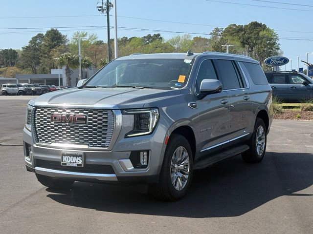 Used 2024 GMC Yukon XL Denali image 1