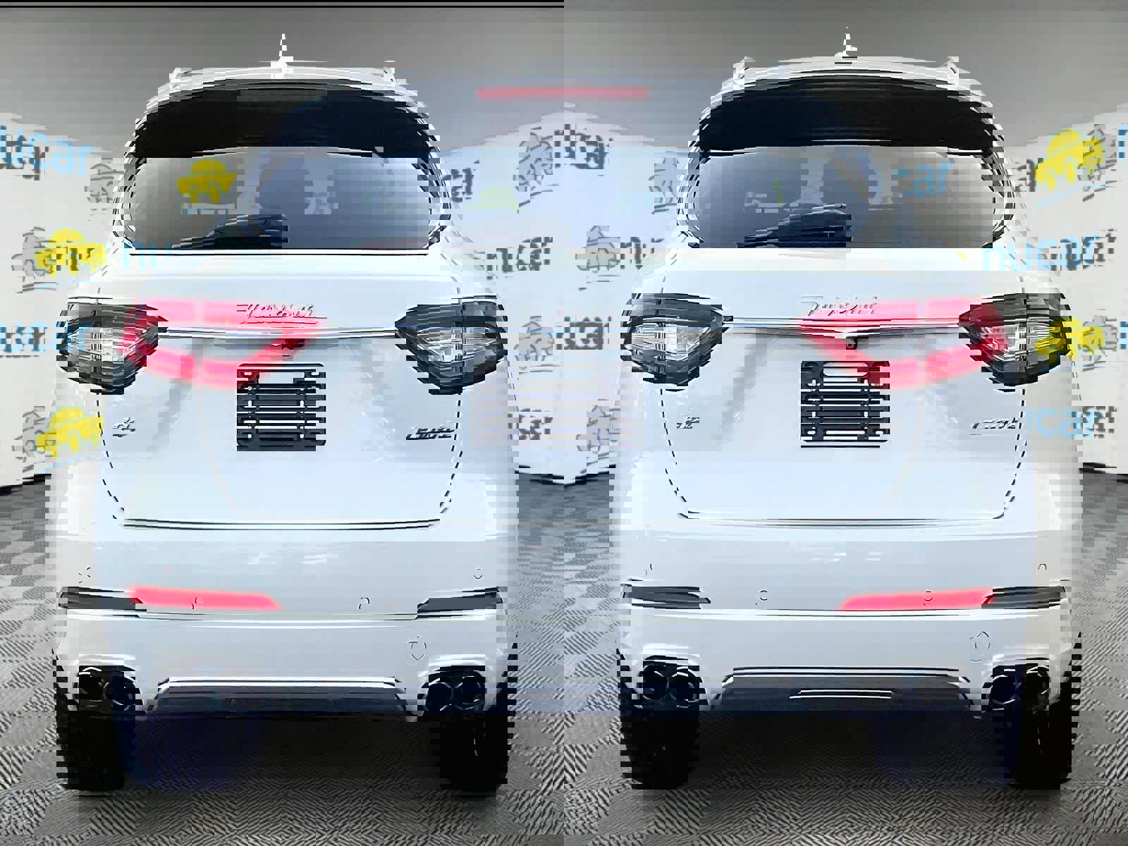 Used 2018 Maserati Levante GranLusso image 5