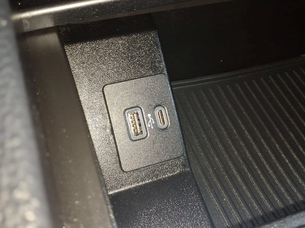 Used 2024 Ford Expedition Max XLT RWD image 13
