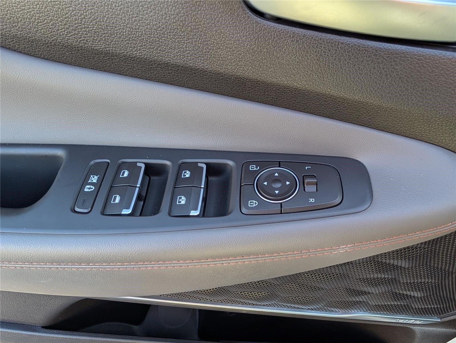Used 2020 Hyundai Santa Fe SEL AWD/4WD image 19
