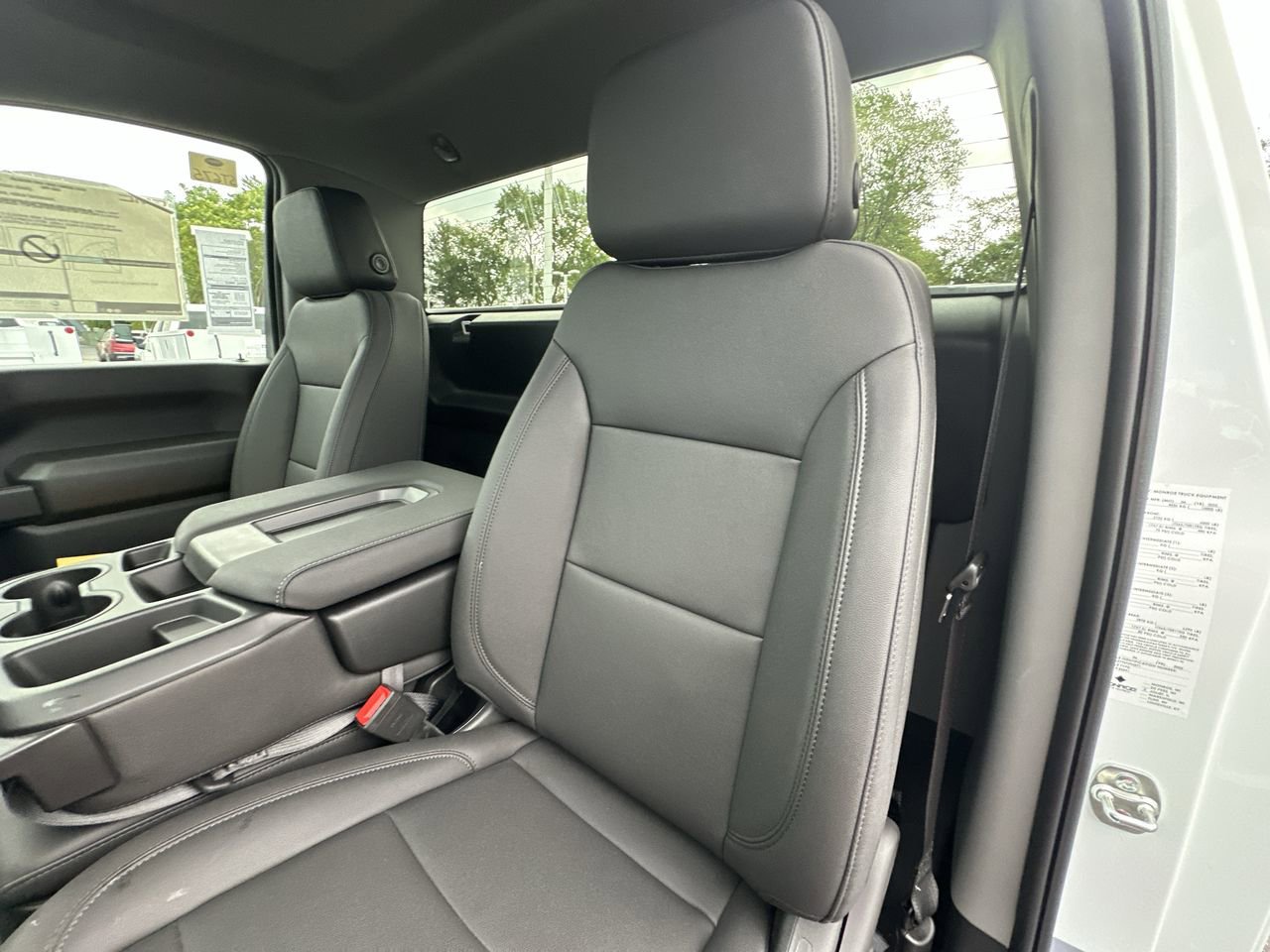 New 2025 GMC Sierra 2500 Pro w/ Convenience Package image 11