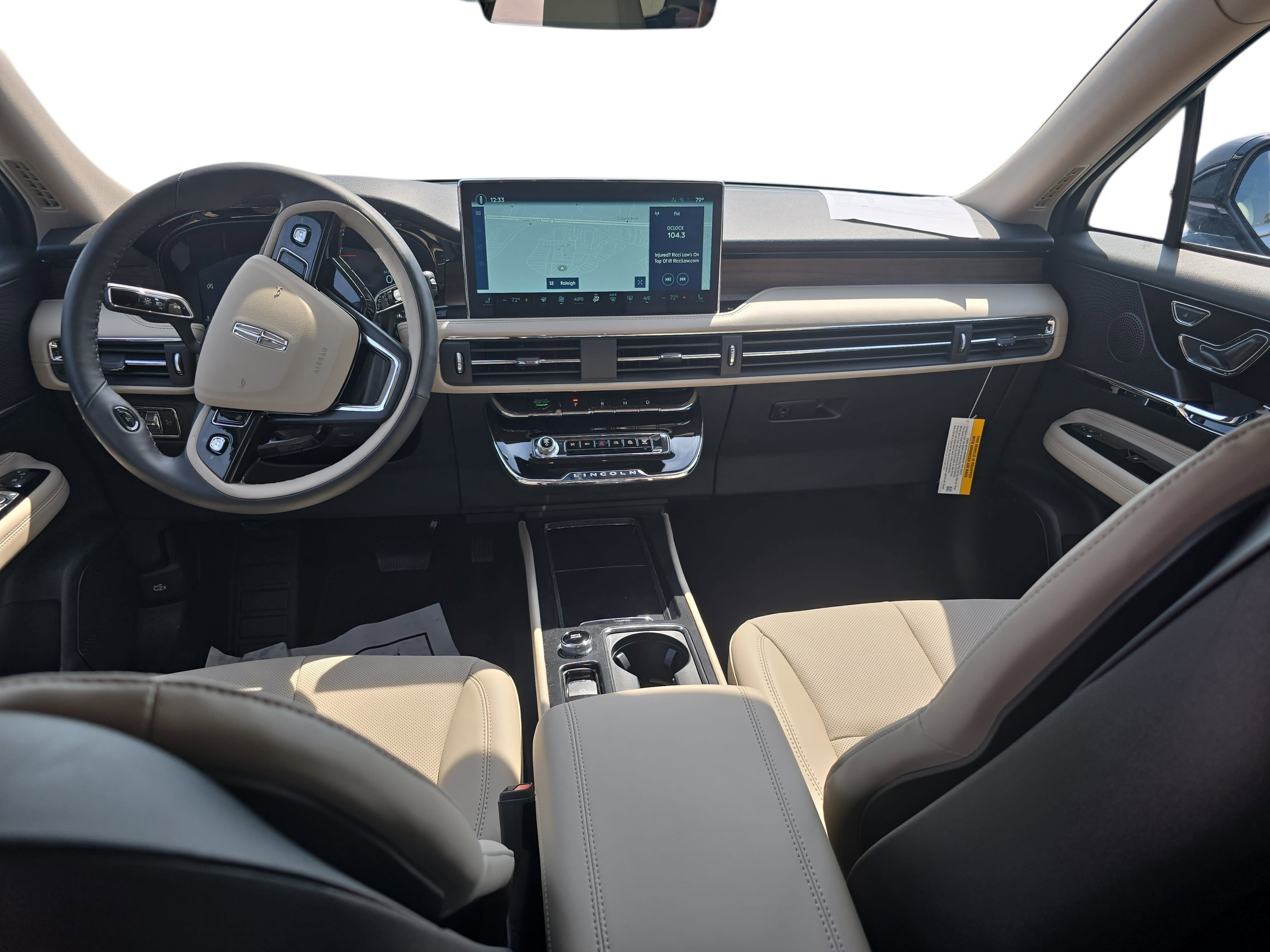 New 2026 Lincoln Corsair Reserve image 9