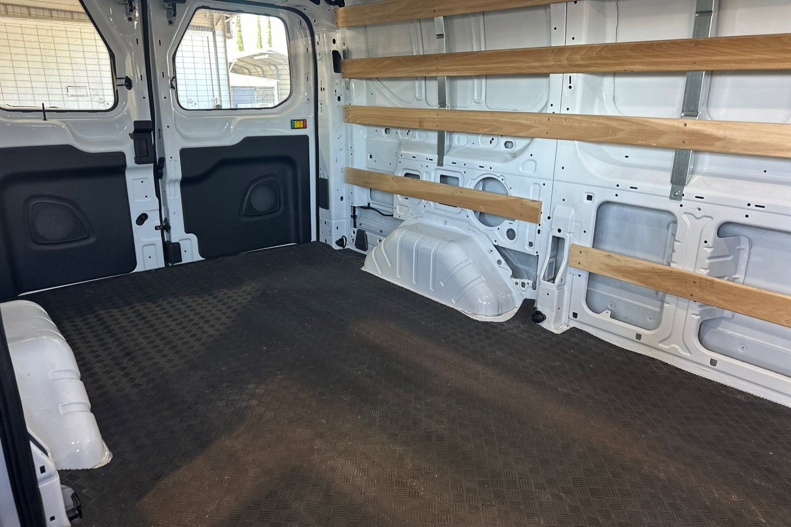Used 2025 Ford Transit 250 Low Roof w/ Exterior Upgrade Package RWD image 10