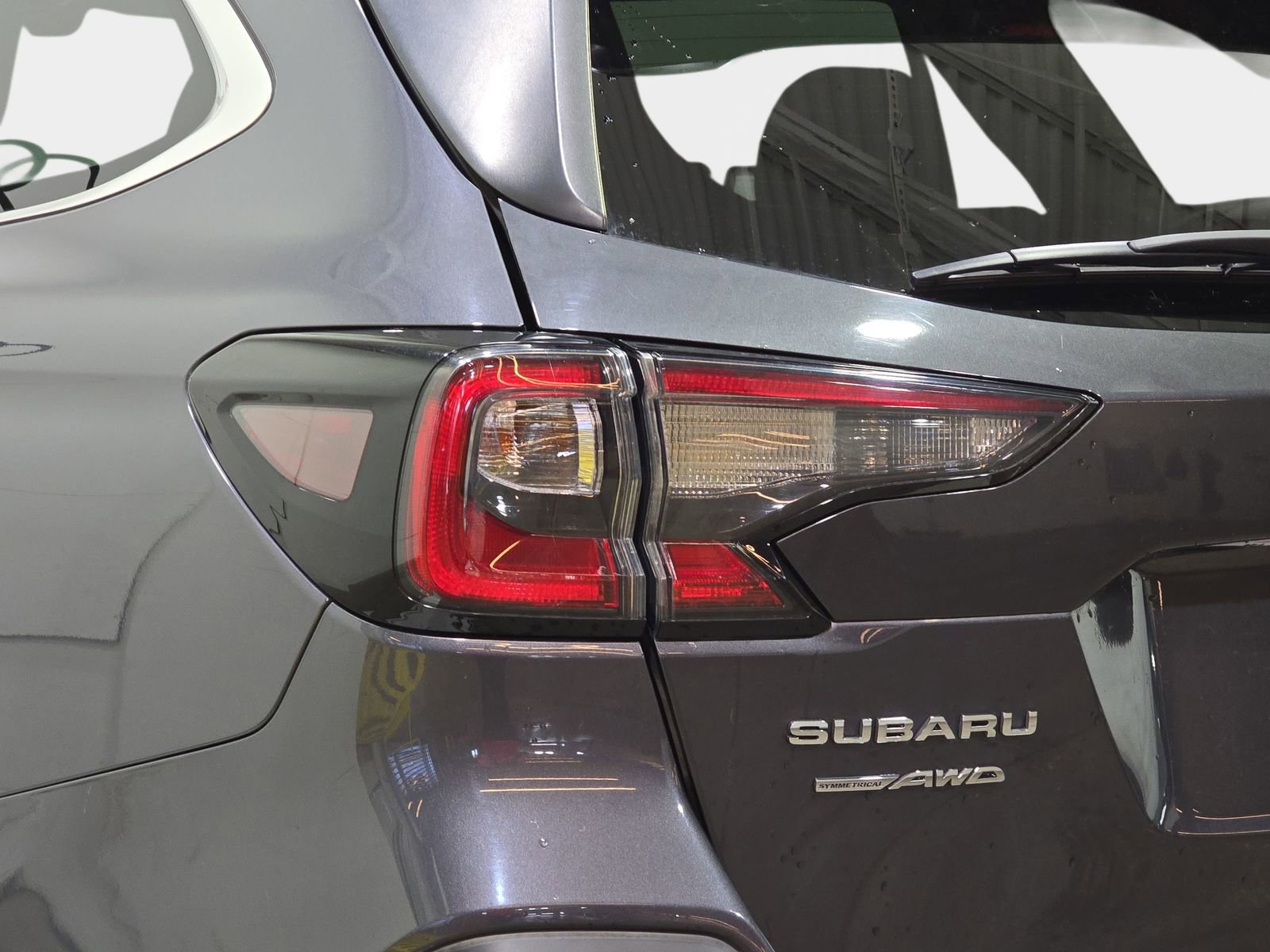 Used 2020 Subaru Outback Premium image 33