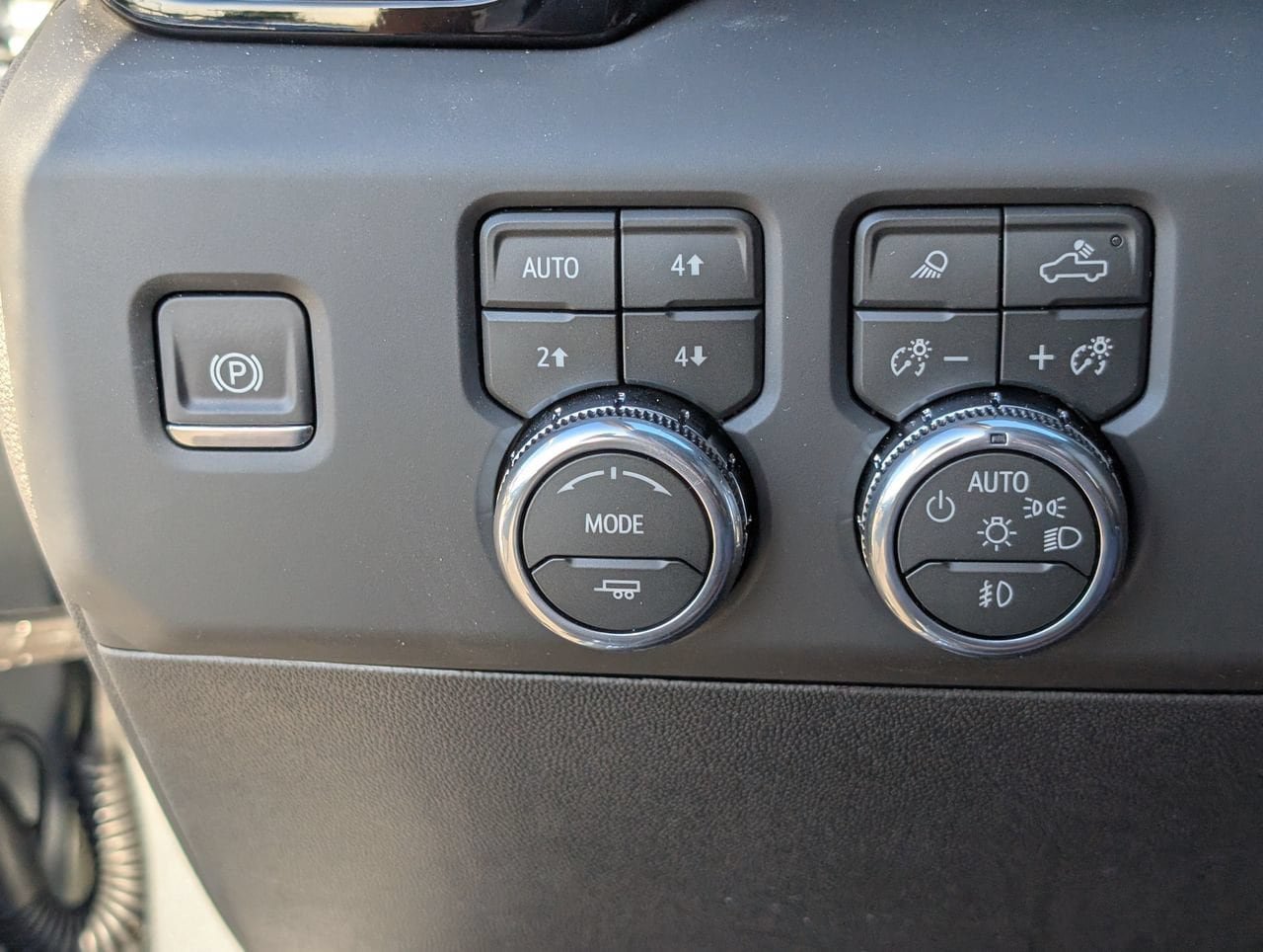 New 2026 GMC Sierra 2500 Denali Ultimate AWD/4WD image 17