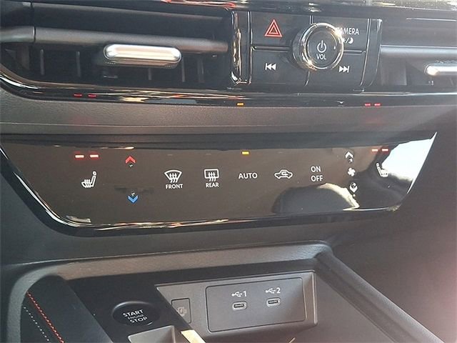 New 2026 Nissan Kicks SR w/ Cold Weather Package image 42