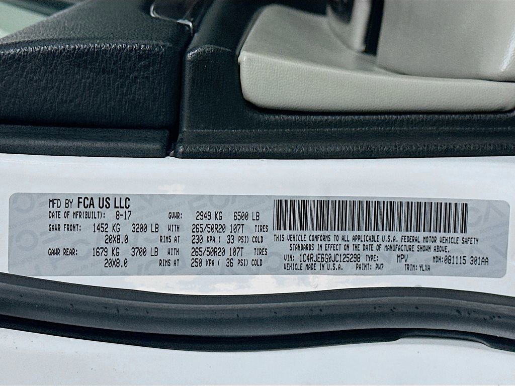 Used 2018 Jeep Grand Cherokee Limited image 37