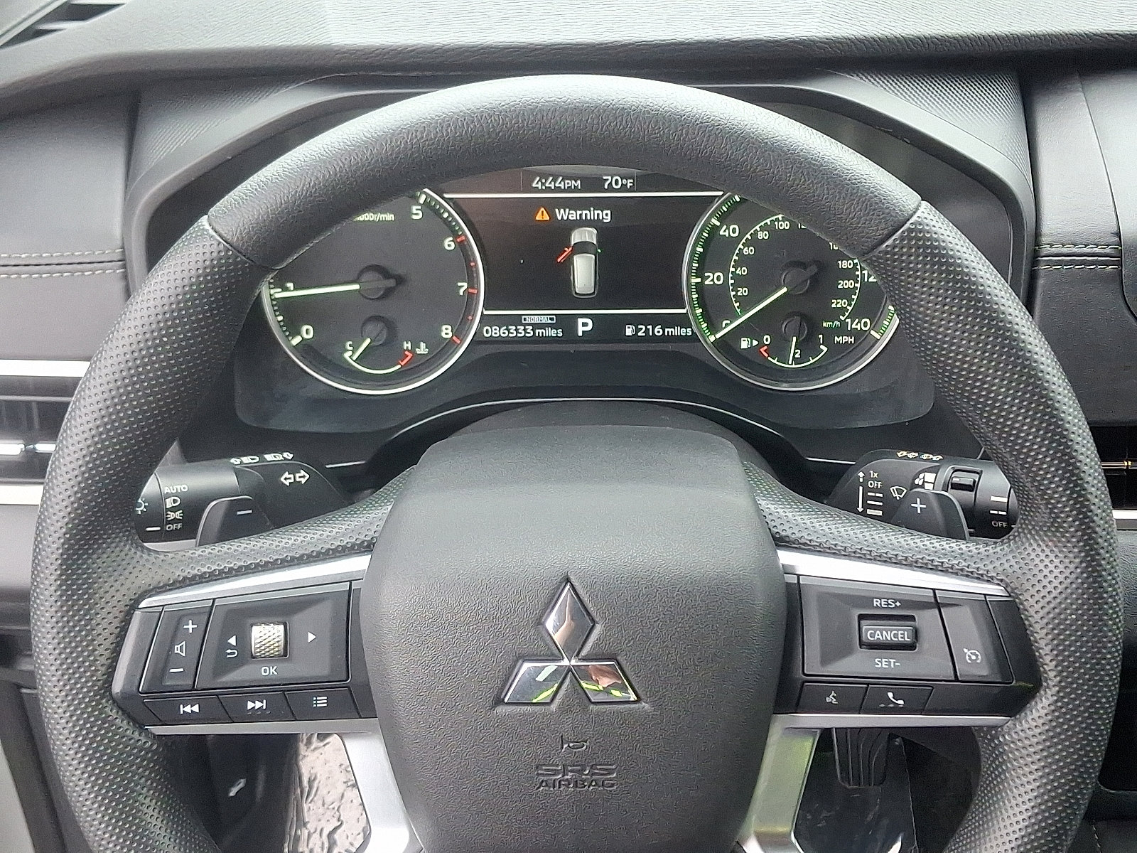 Used 2024 Mitsubishi Outlander ES image 18