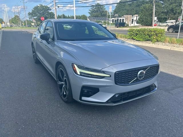Used 2024 Volvo S60 B5 Plus w/ Climate Package FWD image 6