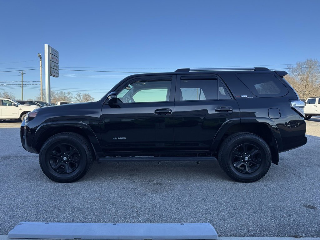 Used 2023 Toyota 4Runner SR5 Premium image 2