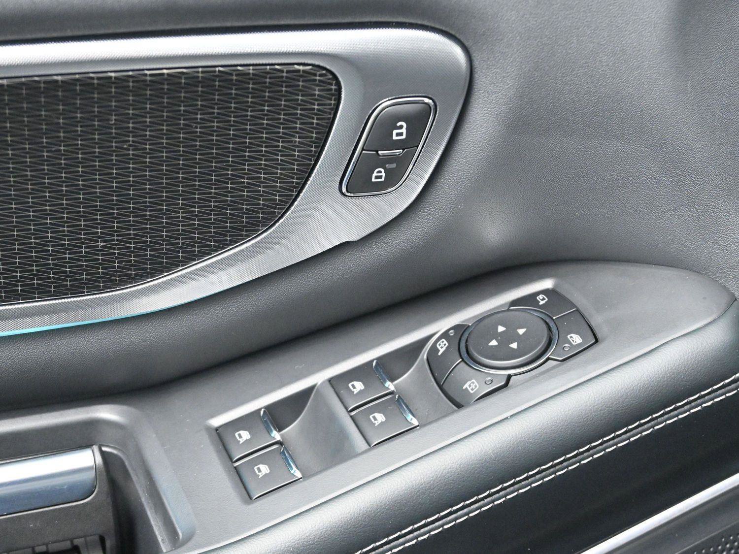 Used 2025 Ford Expedition Platinum w/ Stealth Performance Package image 16