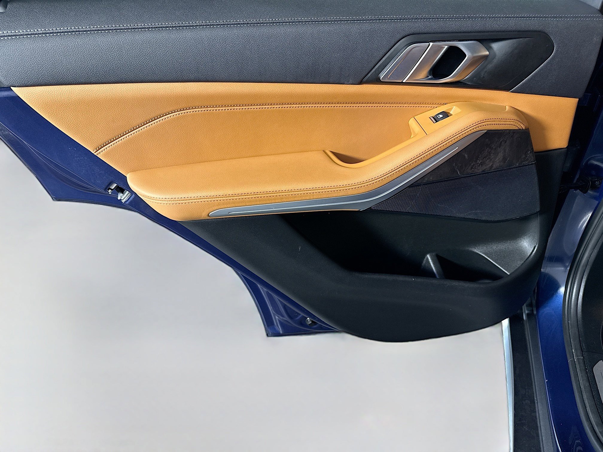 Used 2022 BMW X5 sDrive40i w/ Premium Package image 26