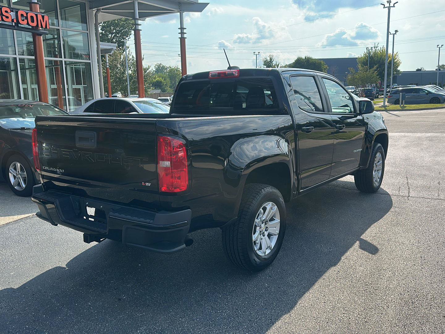 Used 2021 Chevrolet Colorado LT w/ LT Convenience Package AWD/4WD image 4