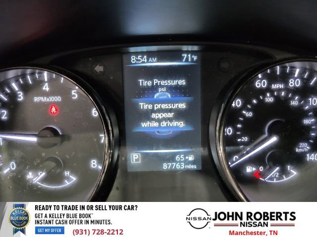 Used 2017 Nissan Rogue S AWD/4WD image 10